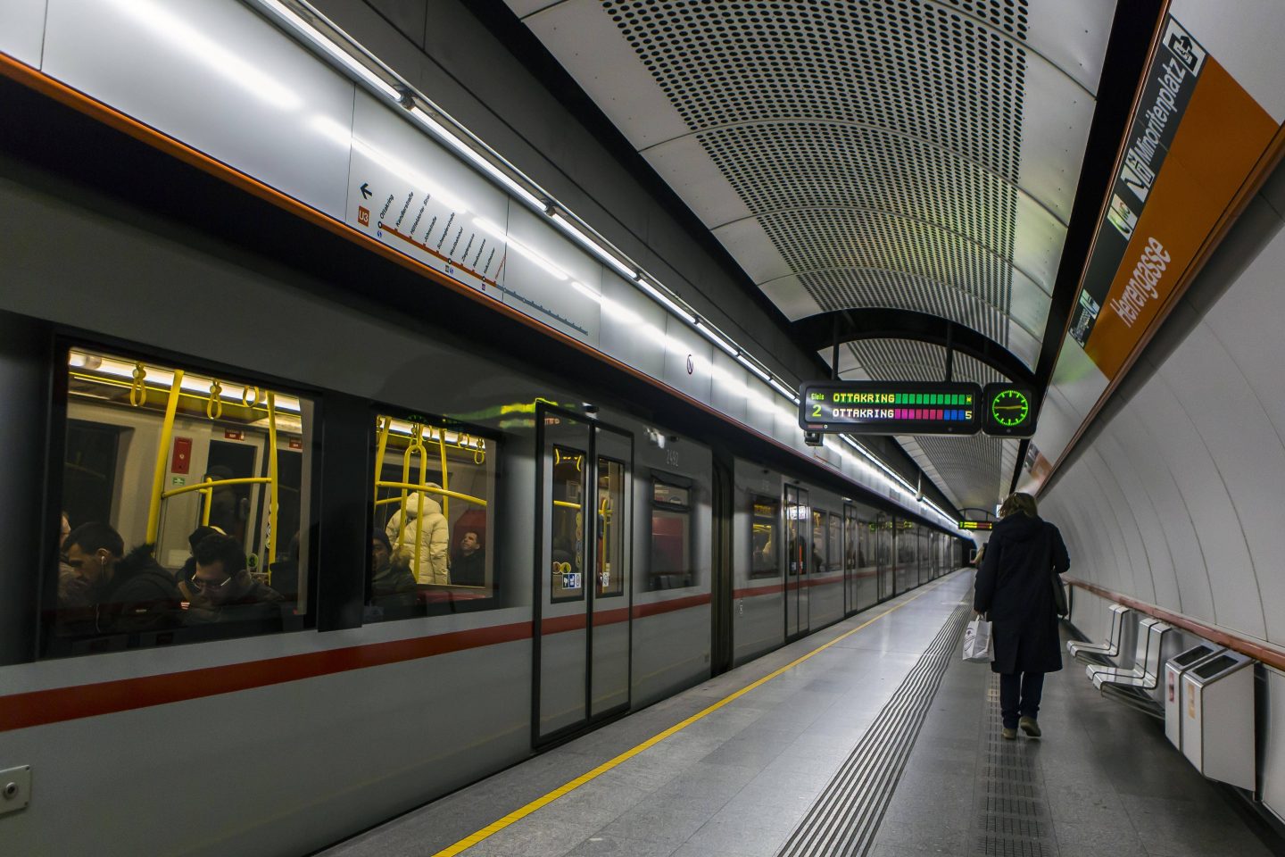 Die UBahn Wien ist neben der SBahn, der Straßenbahn, dem