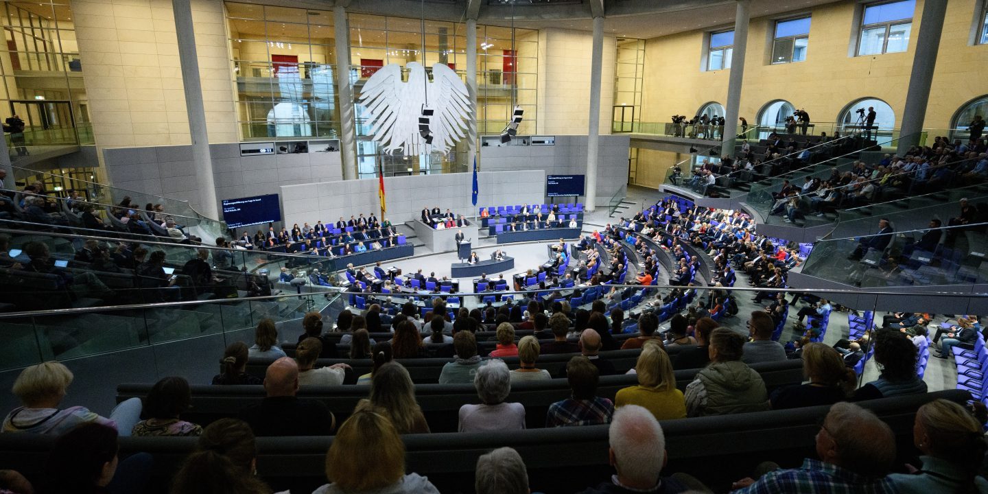 So Diskutierte Heute Der Bundestag Das Geheimtreffen Der AfD Und ...