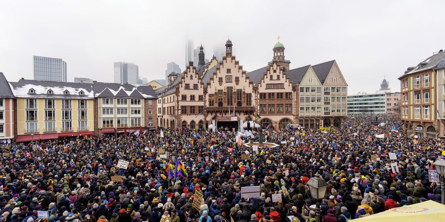 Demos Gegen AfD Und Andere Rechtsextremisten In Jedem Bundesland ...